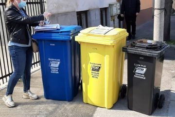 Pubele pentru colectare separată a deșeurilor reciclabile în Craiova