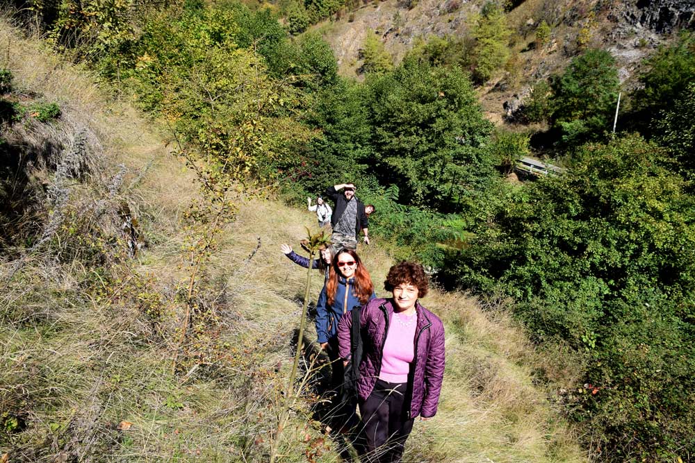 Cățărându-ne pe dealurile Nandrului