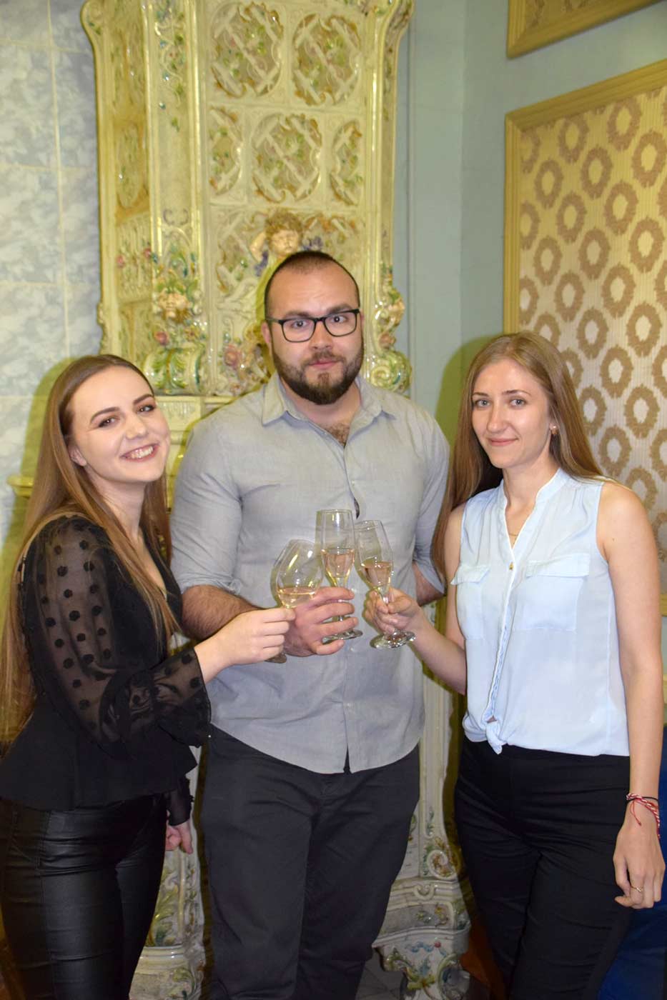 Noroc cu vinuri Rădăcini Wines, cu invitatele din Moldova