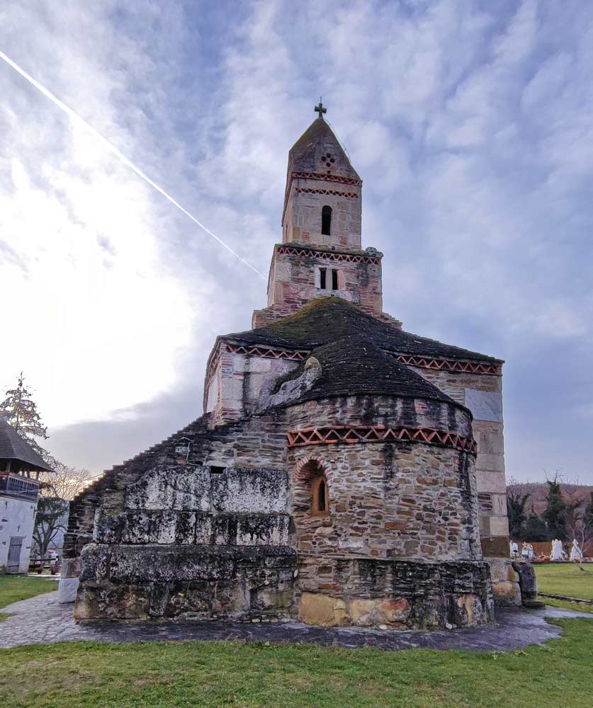 Obiective turistice Hunedoara: Biserica Sfântul Ierarh Nicolae din Densuș